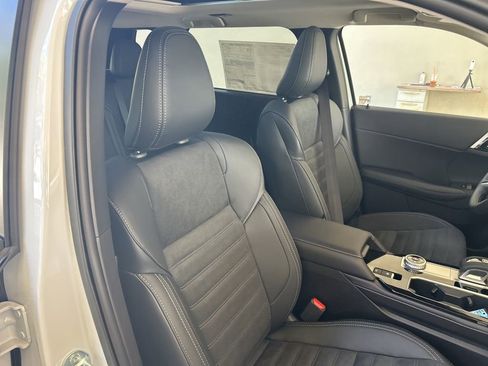 New 2025 Mitsubishi Outlander Trail Edition image 25