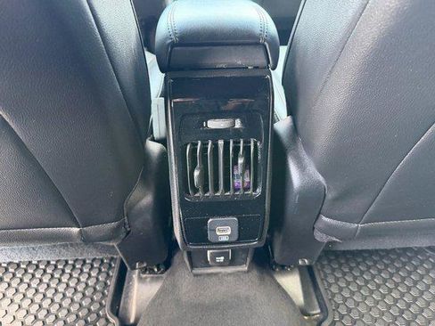 Used 2025 Jeep Compass Trailhawk AWD/4WD image 17