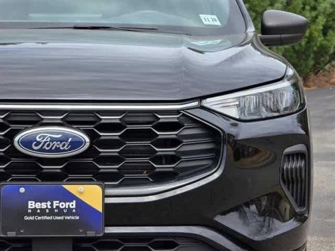 Used 2023 Ford Escape ST-Line w/ Tech Pack #1 AWD/4WD image 3