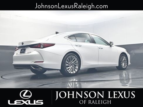 Certified 2021 Lexus ES 350 Ultra Luxury w/ Accessory Package 2 image 19
