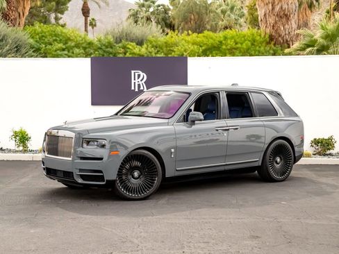 Used 2022 Rolls-Royce Cullinan image 1