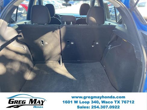 Used 2021 Nissan Kicks SV image 16