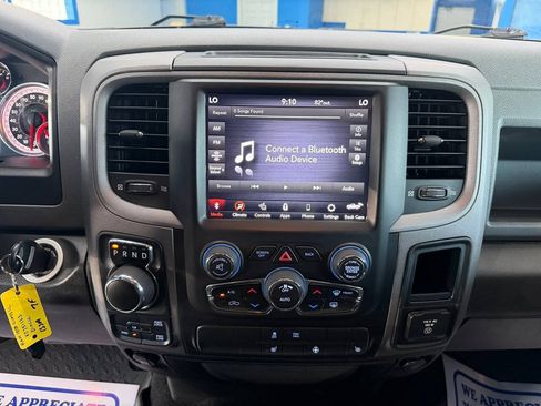 Used 2019 RAM 1500 Express w/ Wheel & Sound Group AWD/4WD image 18