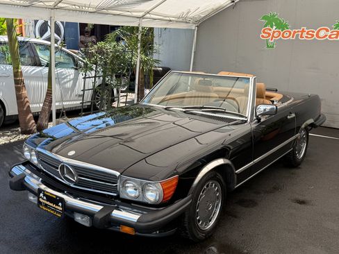 Used 1987 Mercedes-Benz 560 SL image 4