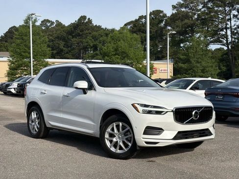 Used 2018 Volvo XC60 T5 Momentum AWD/4WD image 1
