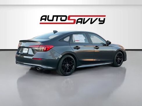 Used 2023 Honda Civic Sport image 7