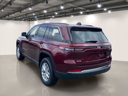 New 2026 Jeep Grand Cherokee Laredo X AWD/4WD image 3