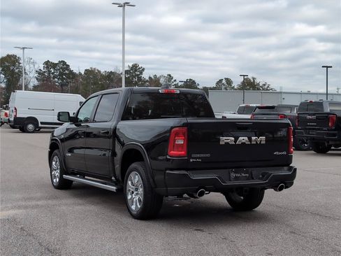 New 2026 RAM 1500 Big Horn AWD/4WD image 3