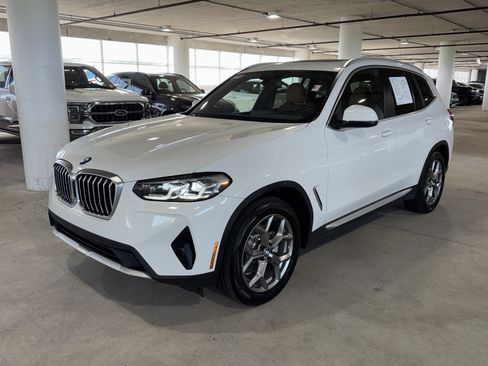 Used 2022 BMW X3 xDrive30i w/ Premium Package 2 image 4