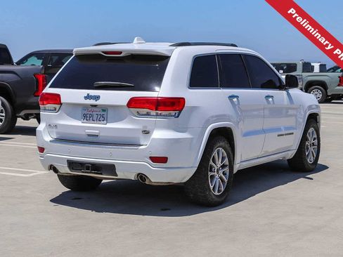 Used 2019 Jeep Grand Cherokee Overland AWD/4WD image 6