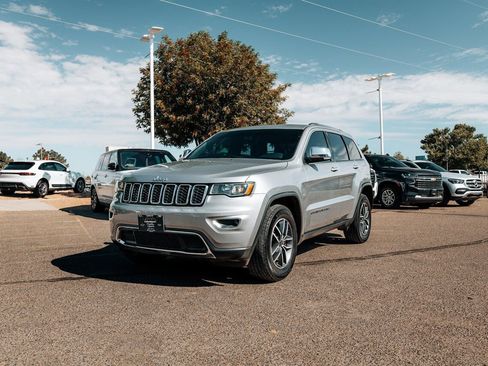 Used 2021 Jeep Grand Cherokee Limited AWD/4WD image 3
