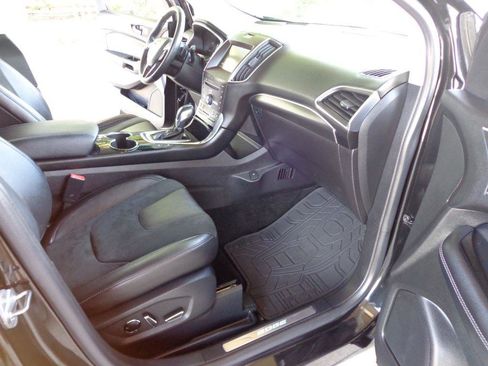Used 2015 Ford Edge Sport w/ Equipment Group 401A AWD/4WD image 18