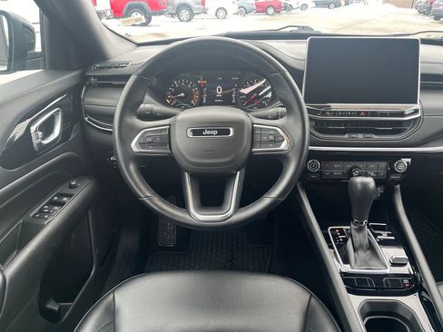 Used 2022 Jeep Compass Altitude w/ Convenience Group image 18