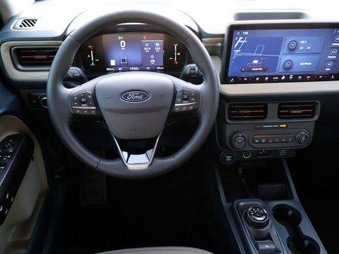 Used 2025 Ford Maverick Lariat AWD/4WD image 4