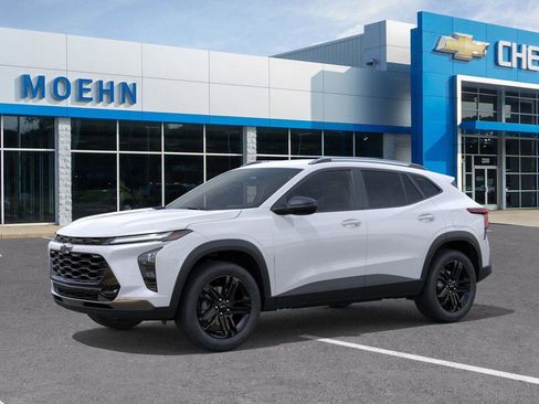 New 2026 Chevrolet Trax ACTIV image 2