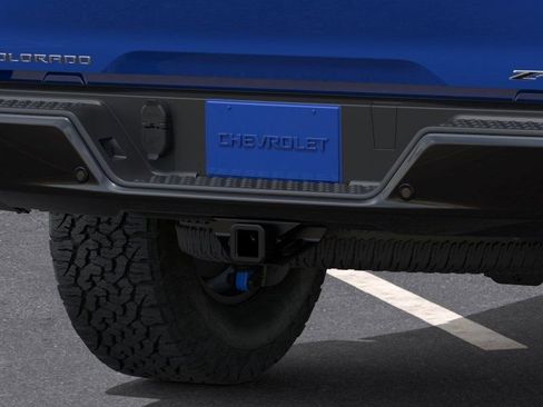 New 2026 Chevrolet Colorado ZR2 w/ Technology Package AWD/4WD image 15