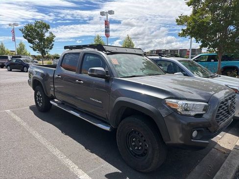 Certified 2023 Toyota Tacoma TRD Off-Road w/ Advanced Technology Package AWD/4WD image 1