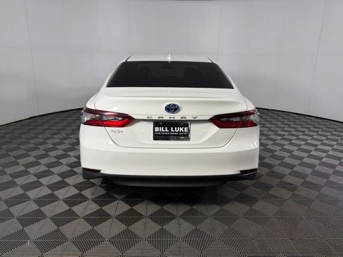 Used 2022 Toyota Camry LE FWD image 8