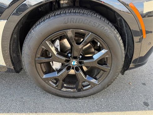 Certified 2026 BMW X7 xDrive40i w/ Premium Package image 16