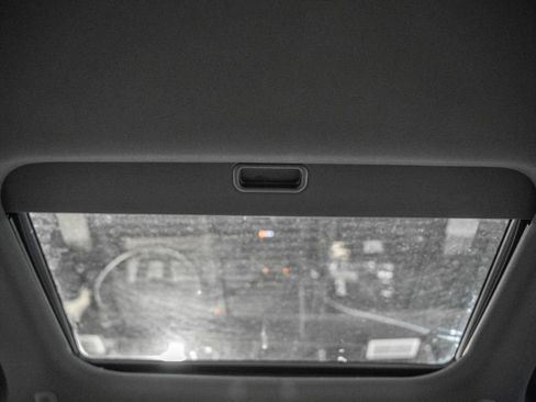 New 2025 Jeep Grand Cherokee Laredo X w/ Luxury Tech Group I image 31