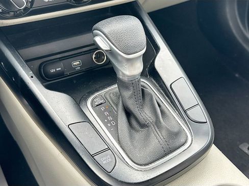 Used 2021 Kia Soul LX image 19