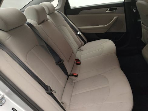 Used 2015 Hyundai Sonata SE image 19