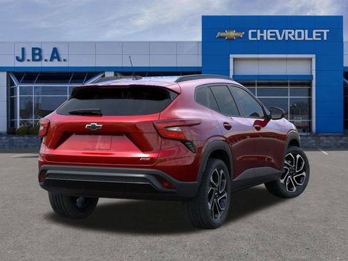 New 2026 Chevrolet Trax RS w/ Sunroof Package FWD image 4