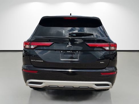 Used 2024 Mitsubishi Outlander SEL FWD image 4