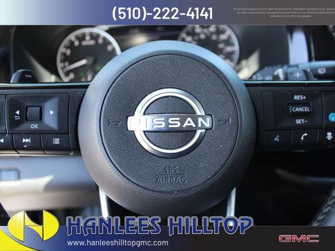Used 2022 Nissan Pathfinder SL w/ SL Premium Package FWD image 30