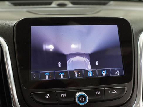 Used 2020 Chevrolet Equinox Premier FWD image 21