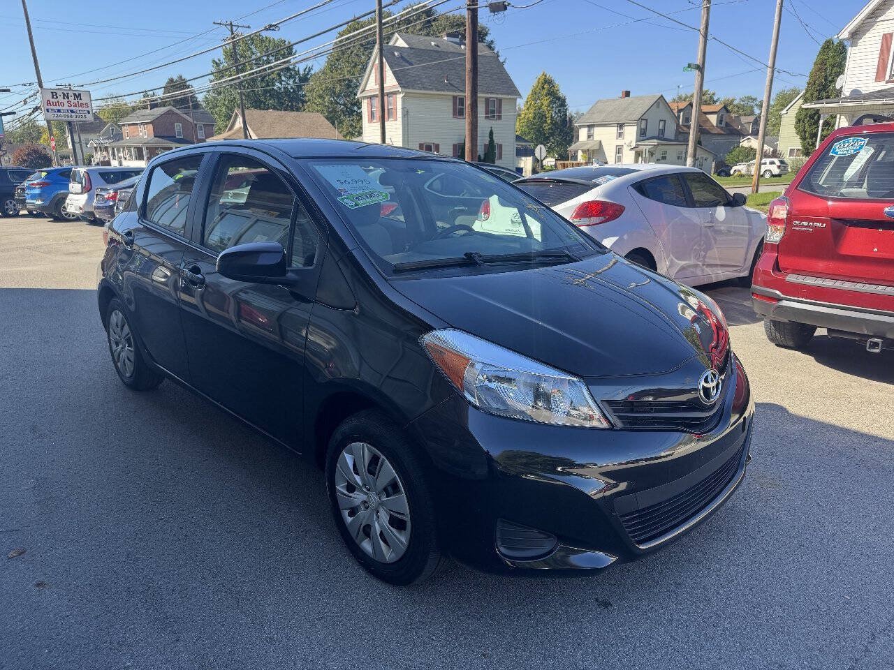 Used 2012 Toyota Yaris LE FWD image 6