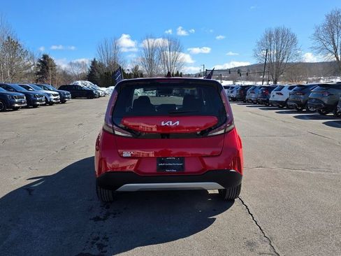 Certified 2025 Kia Soul LX w/ LX Technology Package image 7