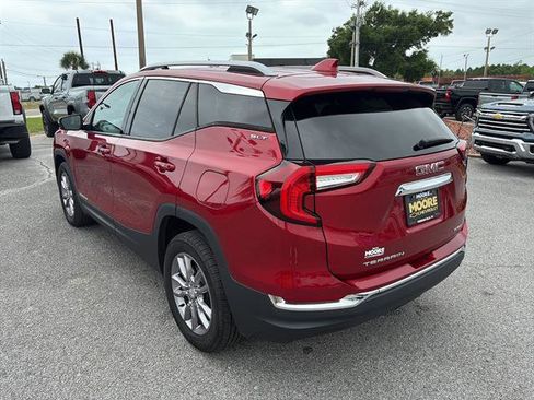 Used 2023 GMC Terrain SLT w/ Infotainment Package II AWD/4WD image 6