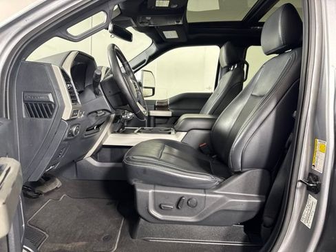 Certified 2022 Ford F250 Lariat w/ Lariat Value Package AWD/4WD image 11