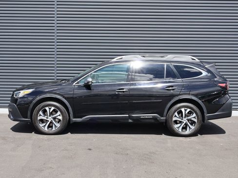 Used 2020 Subaru Outback Touring XT AWD/4WD image 8