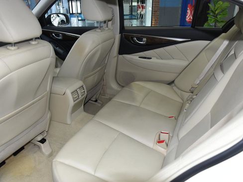 Used 2019 INFINITI Q50 Luxe w/ Essential Package (3.0T Luxe) image 22