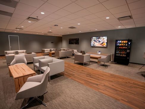 Used 2005 Nissan Frontier SE w/ (P01) Power Pkg image 5