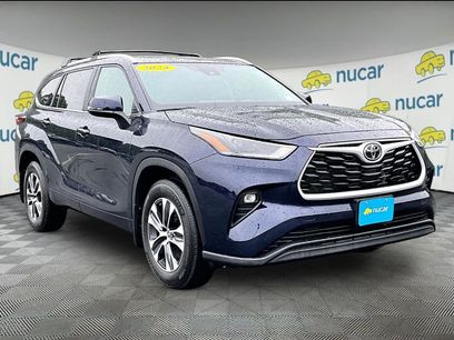 Used 2024 Toyota Highlander XLE