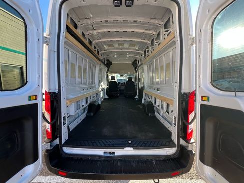 Used 2021 Ford Transit 250 148 High Roof Extended image 14