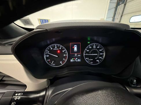 Used 2025 Subaru Forester Limited AWD/4WD image 10