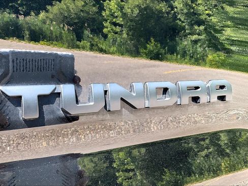 Used 2024 Toyota Tundra SR5 w/ TRD Off-Road Package AWD/4WD image 33