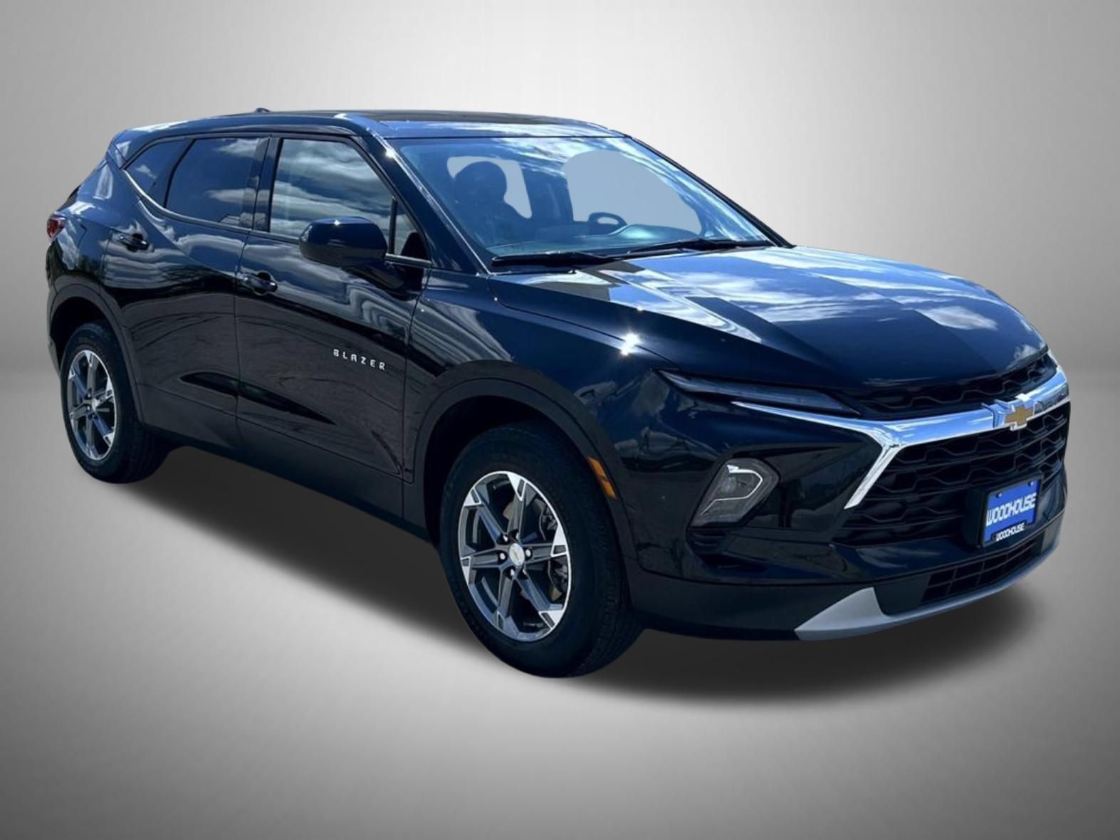 Certified 2025 Chevrolet Blazer LT AWD/4WD image 4