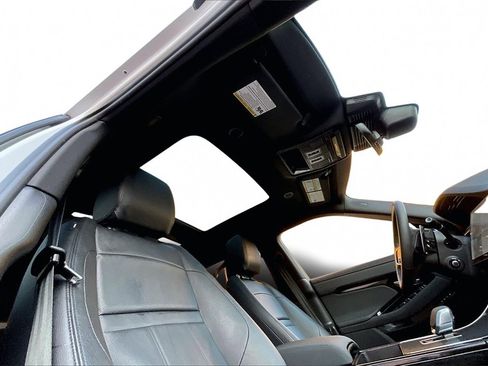 Certified 2026 Land Rover Range Rover Evoque S image 26