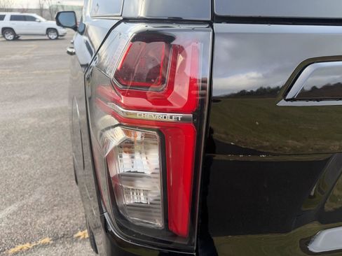 Used 2023 Chevrolet Tahoe RST w/ Luxury Package image 14