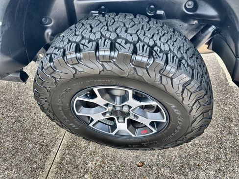 Used 2021 Jeep Wrangler Unlimited Rubicon AWD/4WD image 12