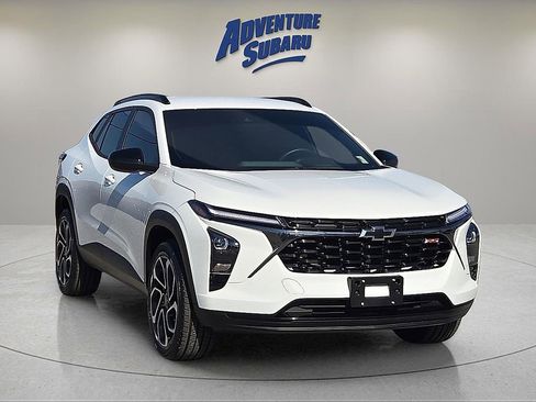 Used 2024 Chevrolet Trax RS w/ Driver Confidence Package image 1