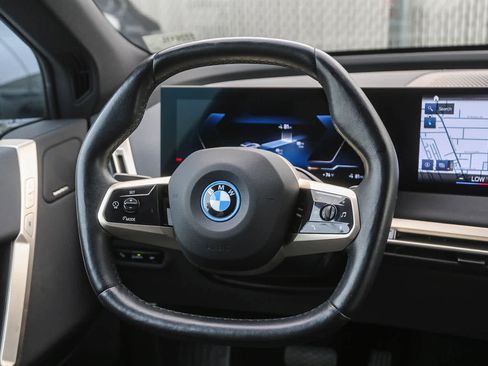 Used 2023 BMW iX xDrive50 w/ Sport Package image 12