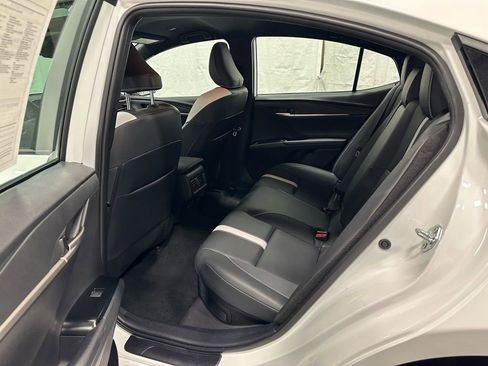 Used 2025 Toyota Camry SE image 44