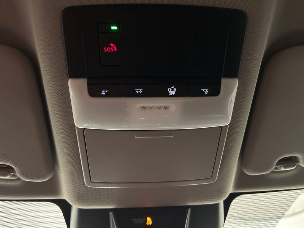 Used 2023 Nissan Rogue SV FWD image 29