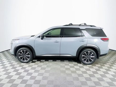 New 2026 Nissan Pathfinder Platinum image 4
